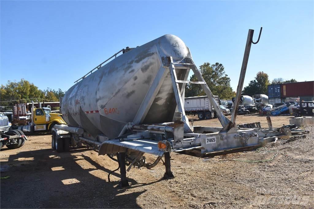 Fruehauf  罐體拖車