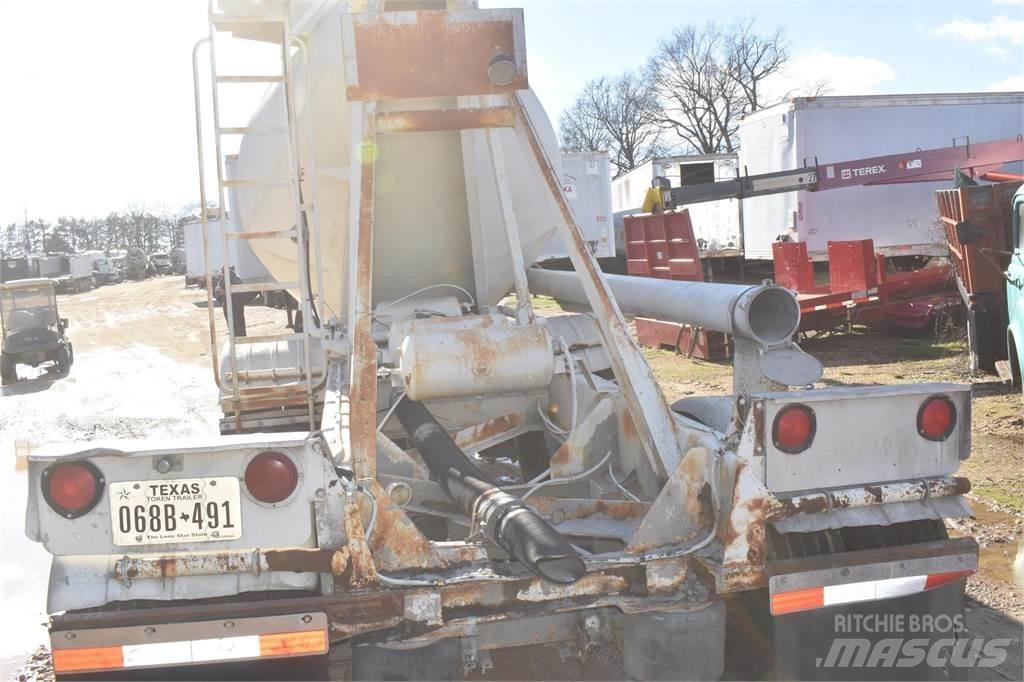 Fruehauf  罐體拖車