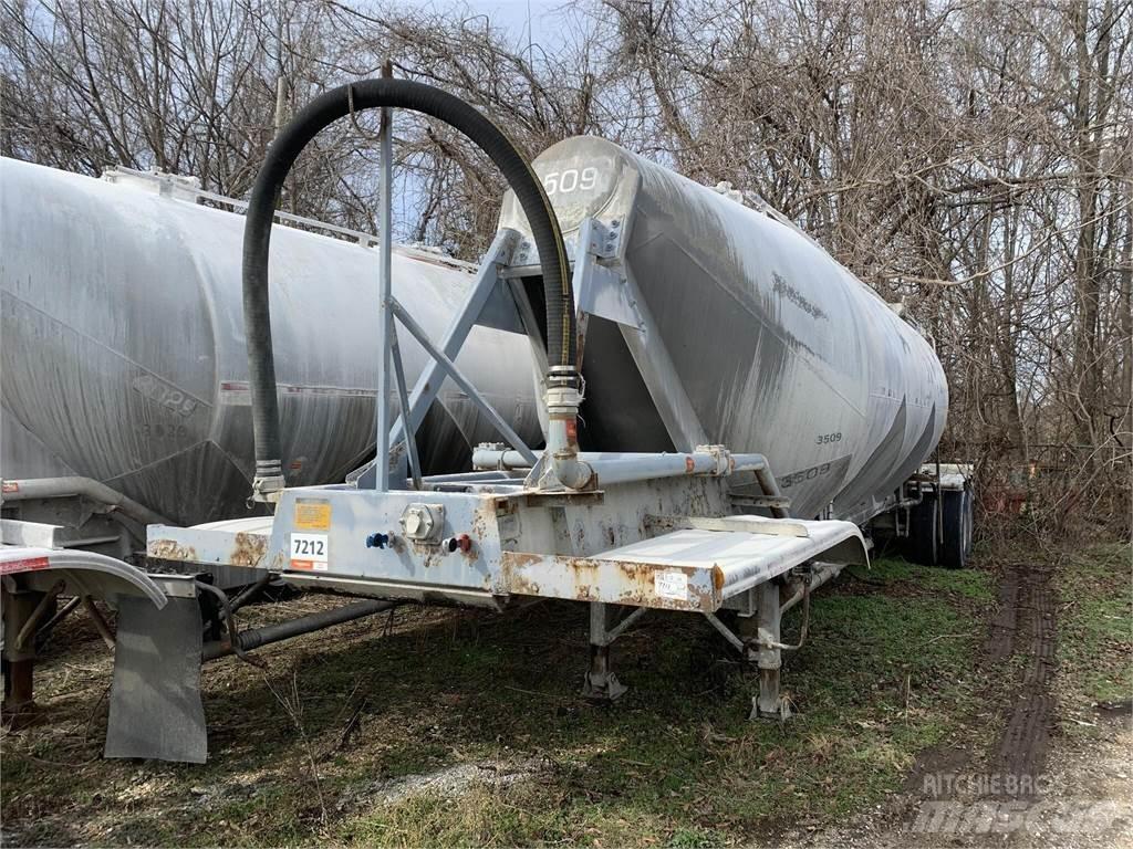 Fruehauf  罐體拖車