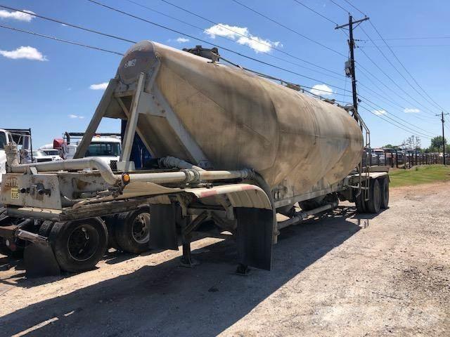 Fruehauf  罐體拖車
