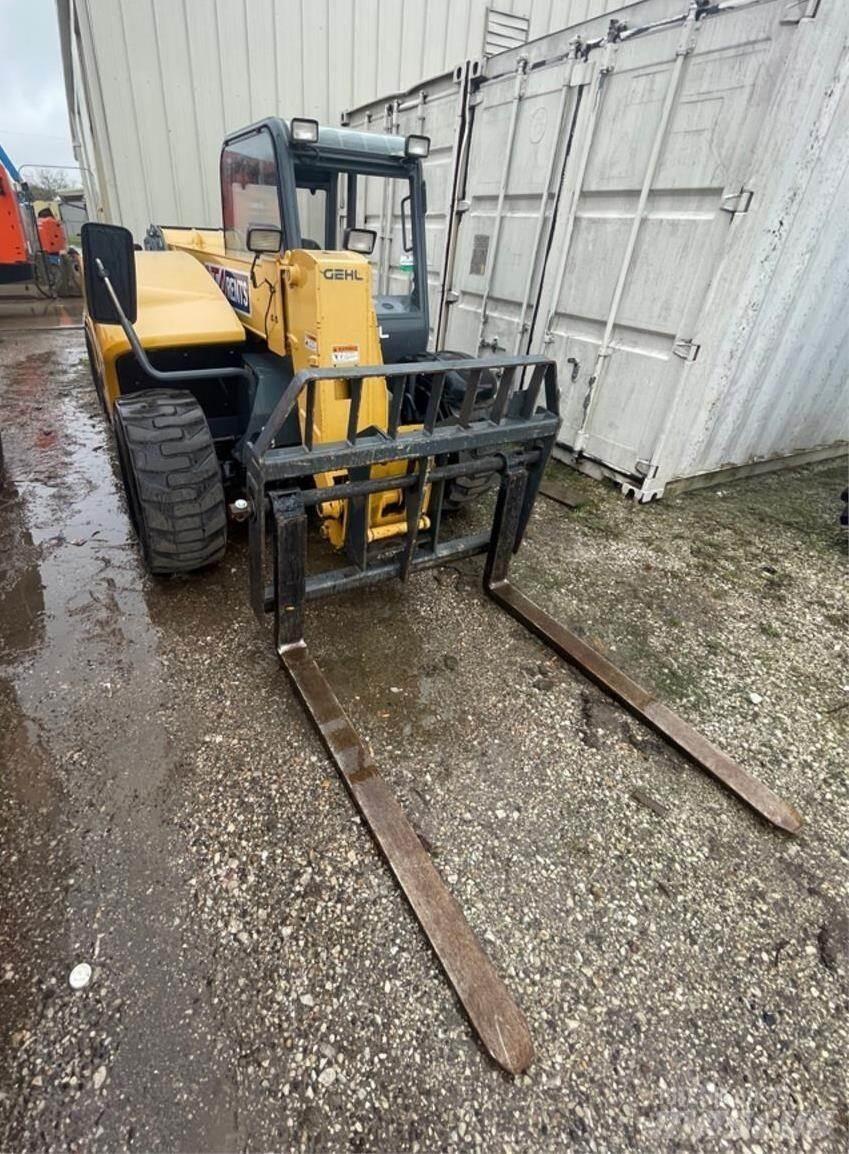 Gehl RS5-19 GEN 3 伸縮臂操作車