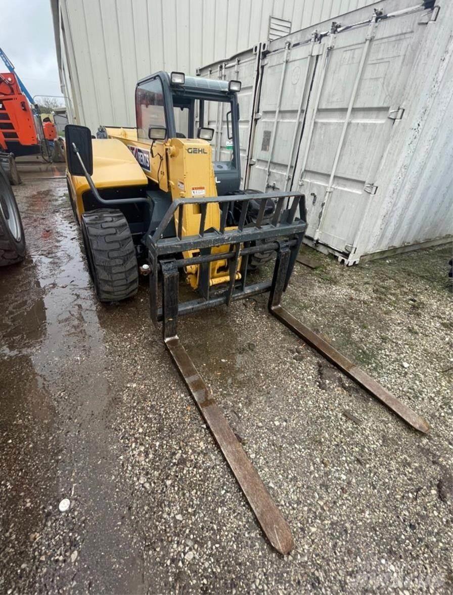 Gehl RS5-19 GEN 3 伸縮臂操作車