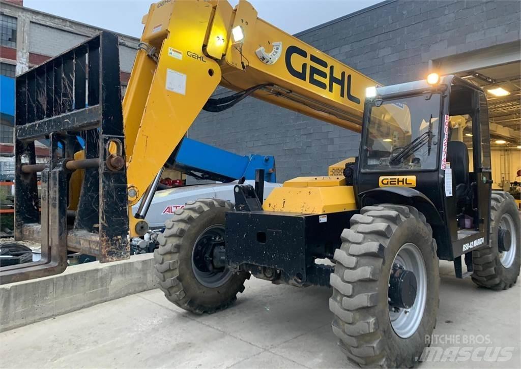Gehl RS8-42 MARK 74 伸縮臂操作車
