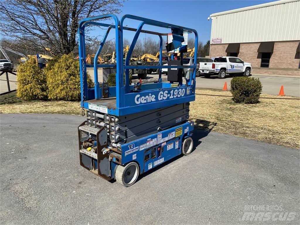 Genie GS1930 剪式升降機