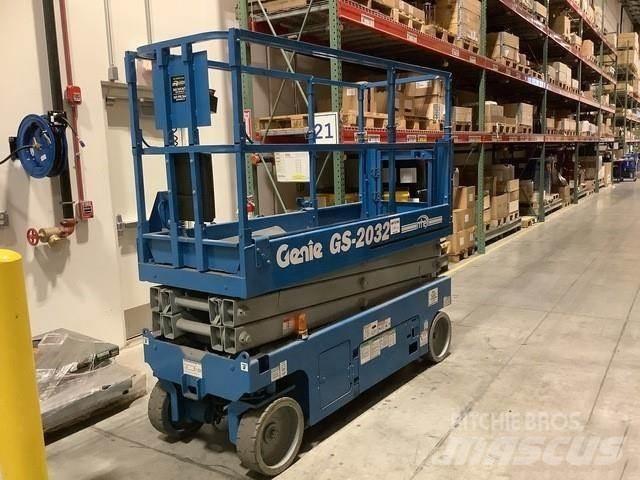 Genie GS2032 剪式升降機