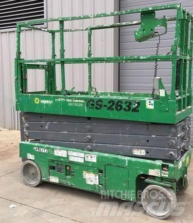 Genie GS2632 剪式升降機