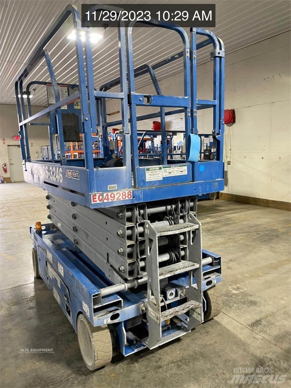 Genie GS3246 剪式升降機
