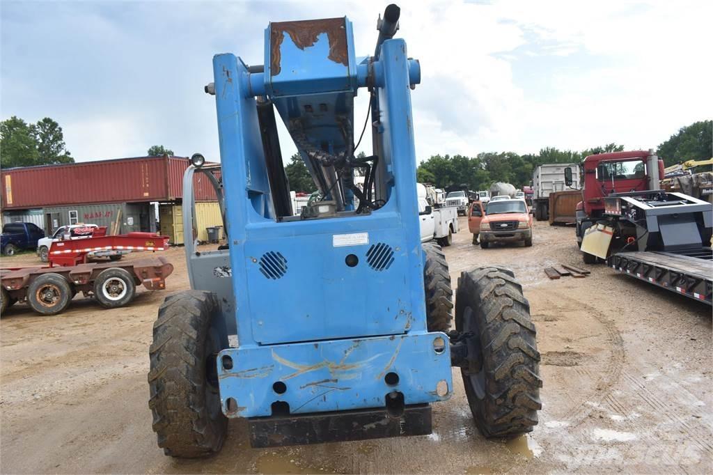 Genie GTH842 伸縮臂操作車