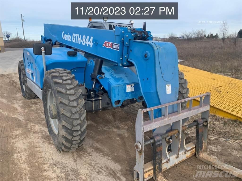 Genie GTH844 伸縮臂操作車
