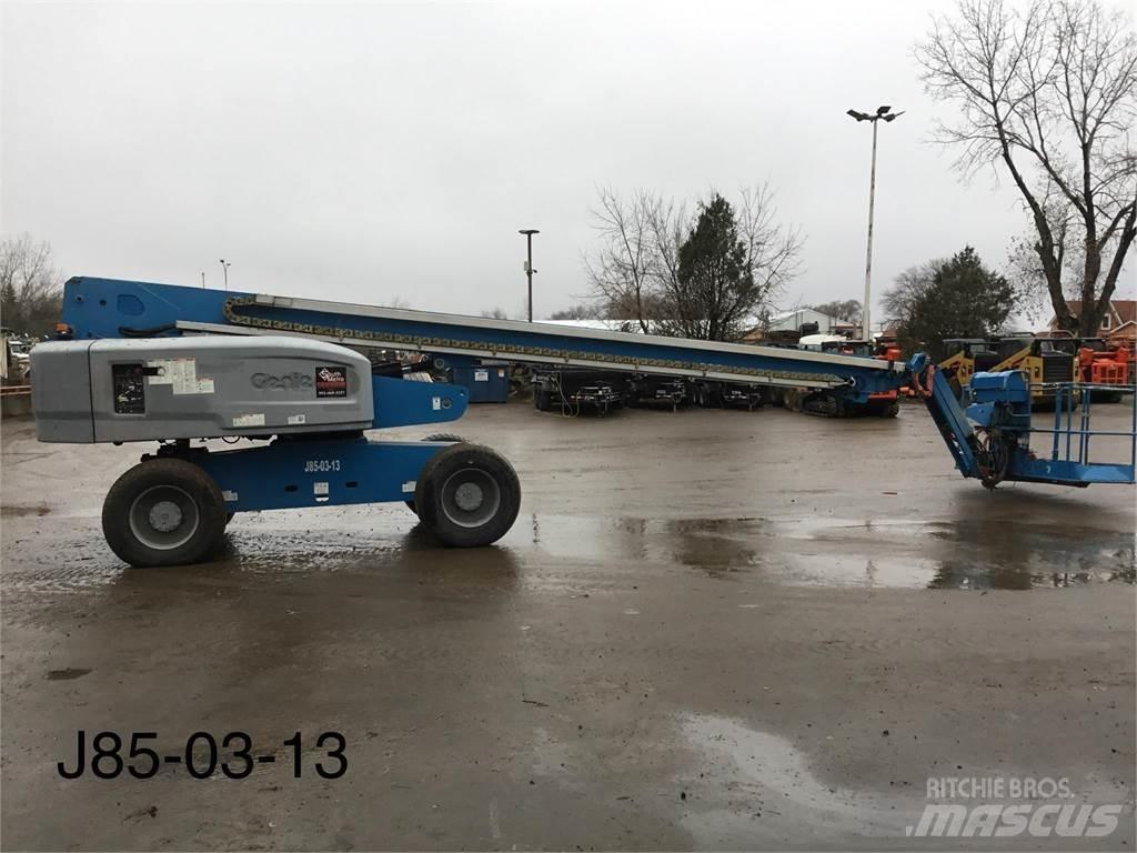 Genie S85 伸縮臂高空作業車