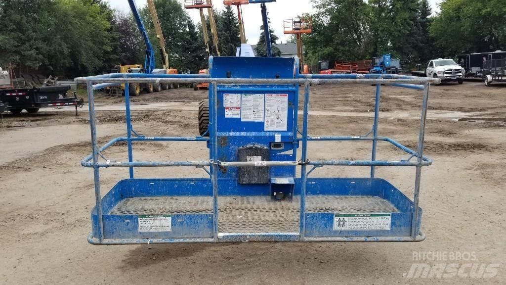 Genie S85 伸縮臂高空作業車
