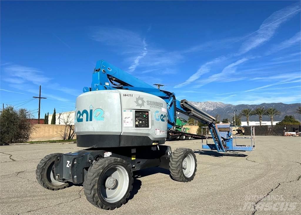 Genie Z62/40 曲臂高空作業車
