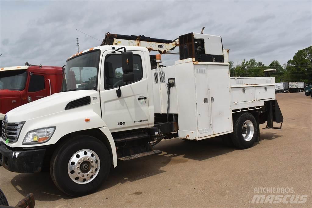 Hino 338 都市/通用型車輛