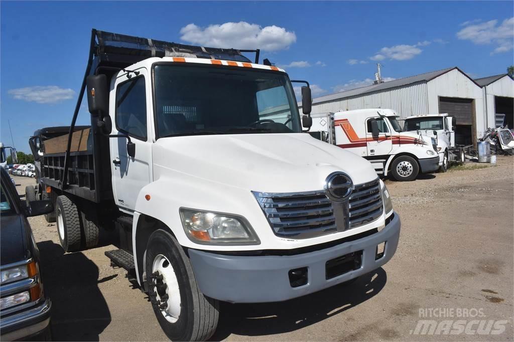 Hino 338 傾卸式卡車