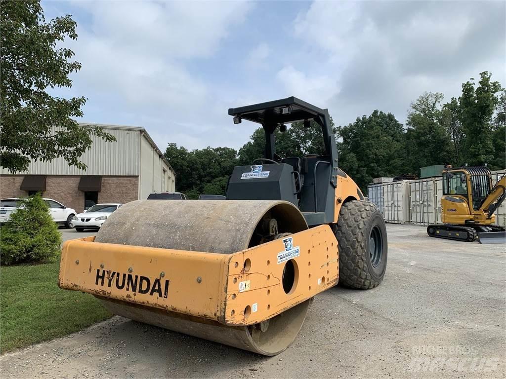 Hyundai HR120C-9 雙輪滾壓機