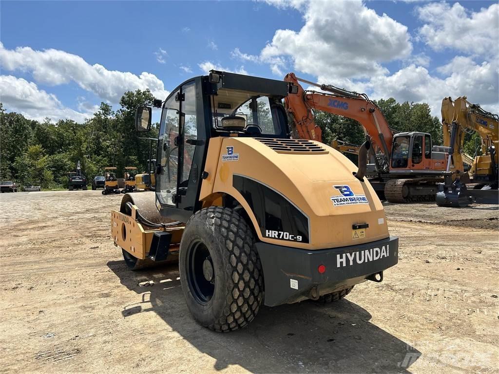 Hyundai HR70C 雙輪滾壓機