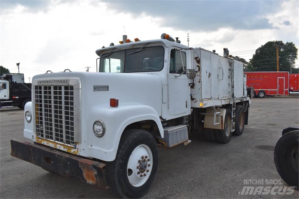 International 4370 運油車