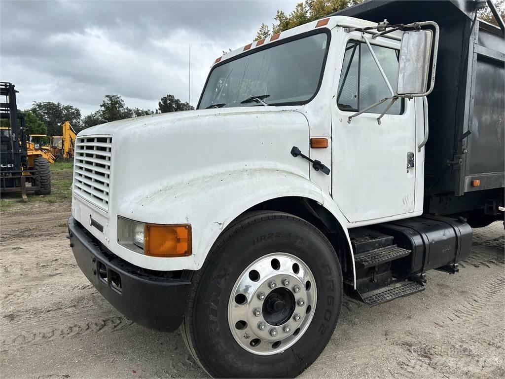 International 4700 傾卸式卡車