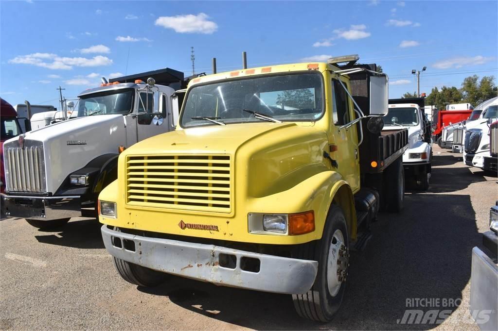 International 4900 傾卸式卡車