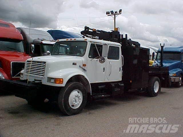 International 4900 都市/通用型車輛