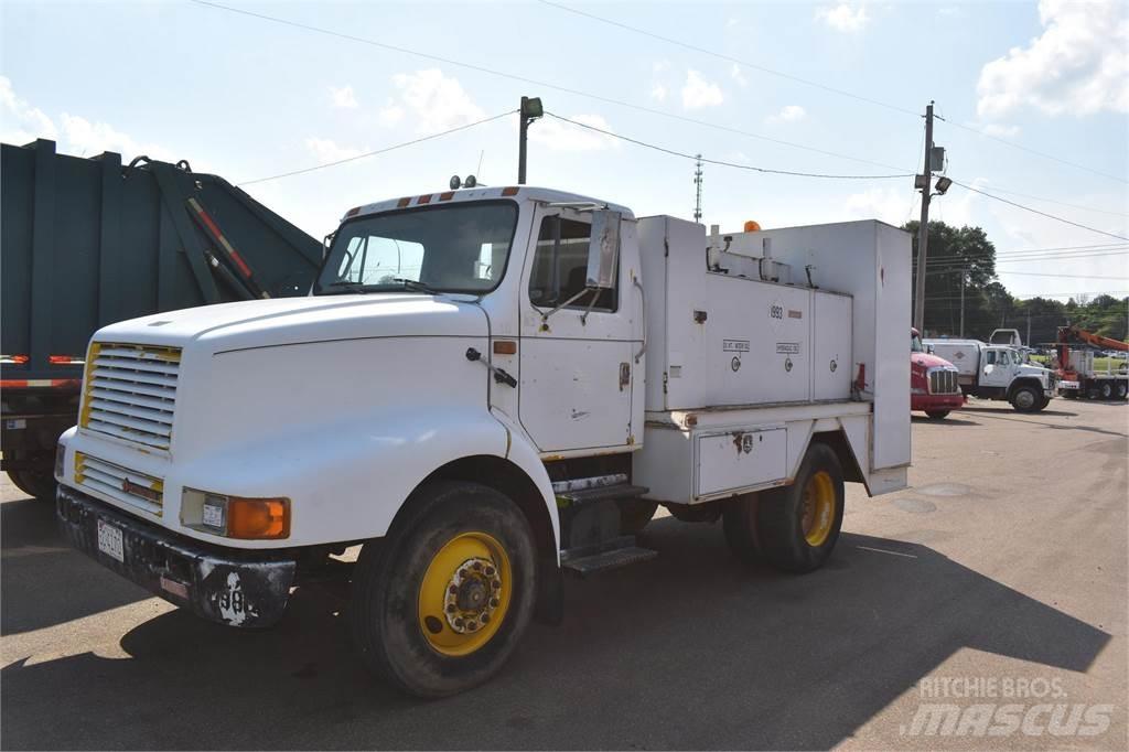 International 8200 運油車