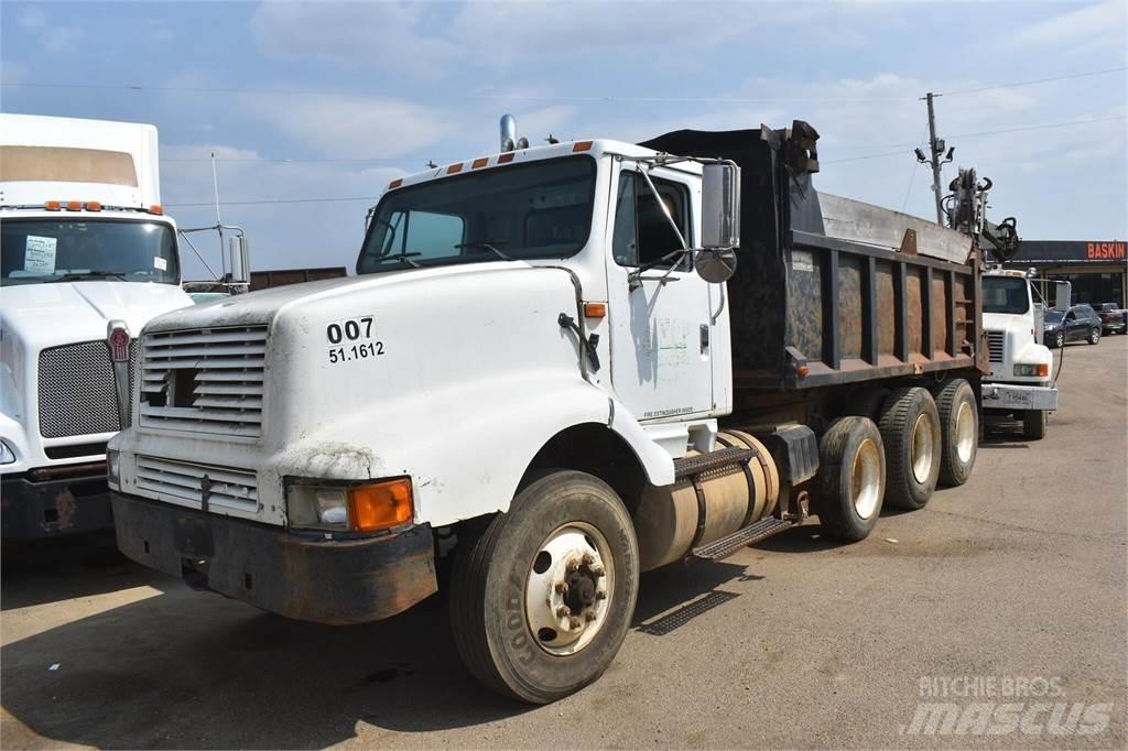 International 8200 傾卸式卡車
