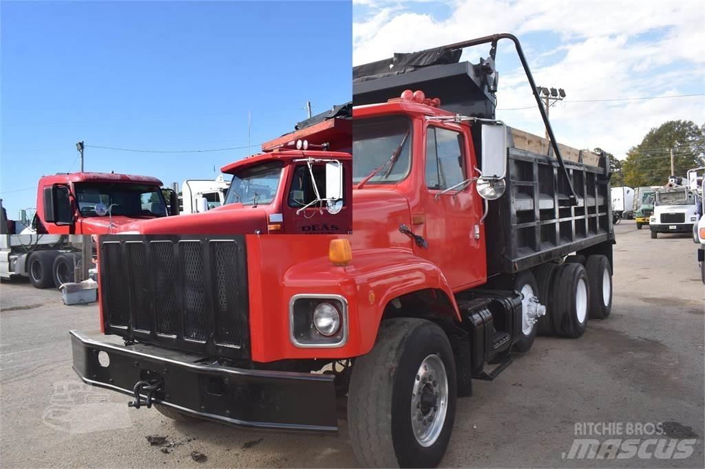 International S2600 傾卸式卡車