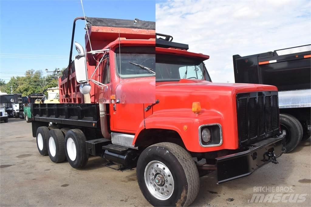 International S2600 傾卸式卡車