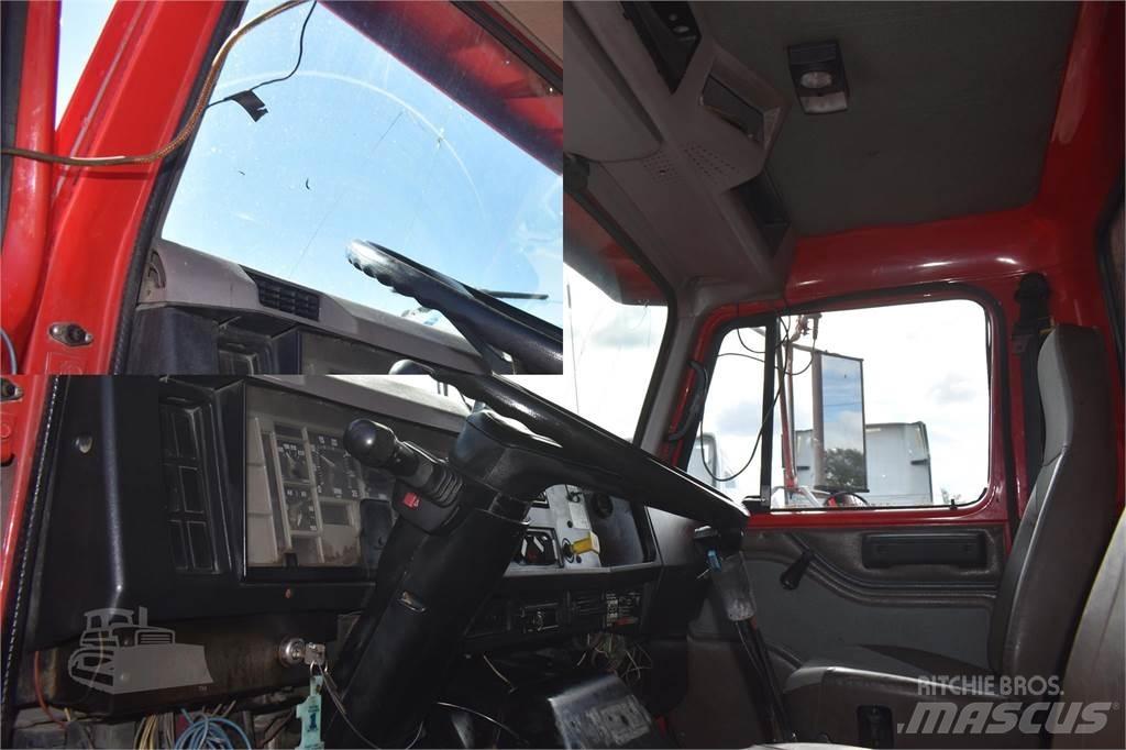 International S2600 傾卸式卡車