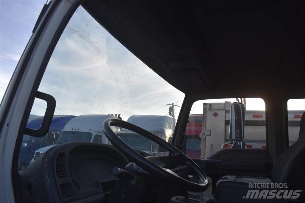 Isuzu FTR 傾卸式卡車