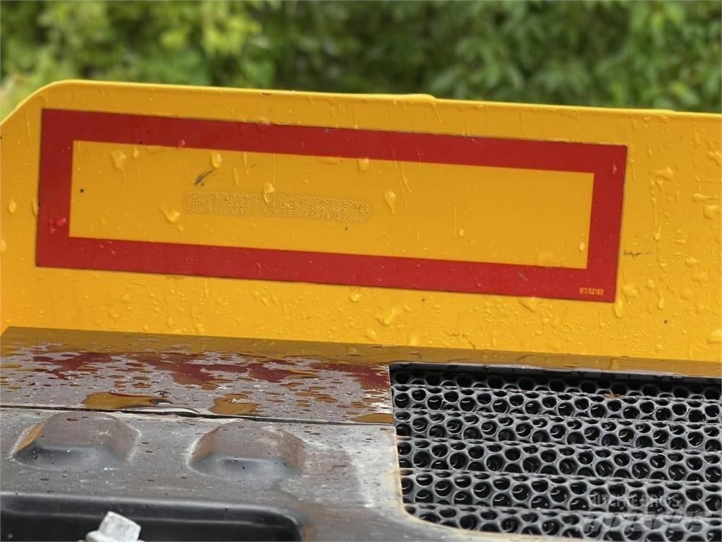 JCB 260T 滑移轉向裝載機