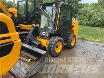 JCB 270 滑移轉向裝載機