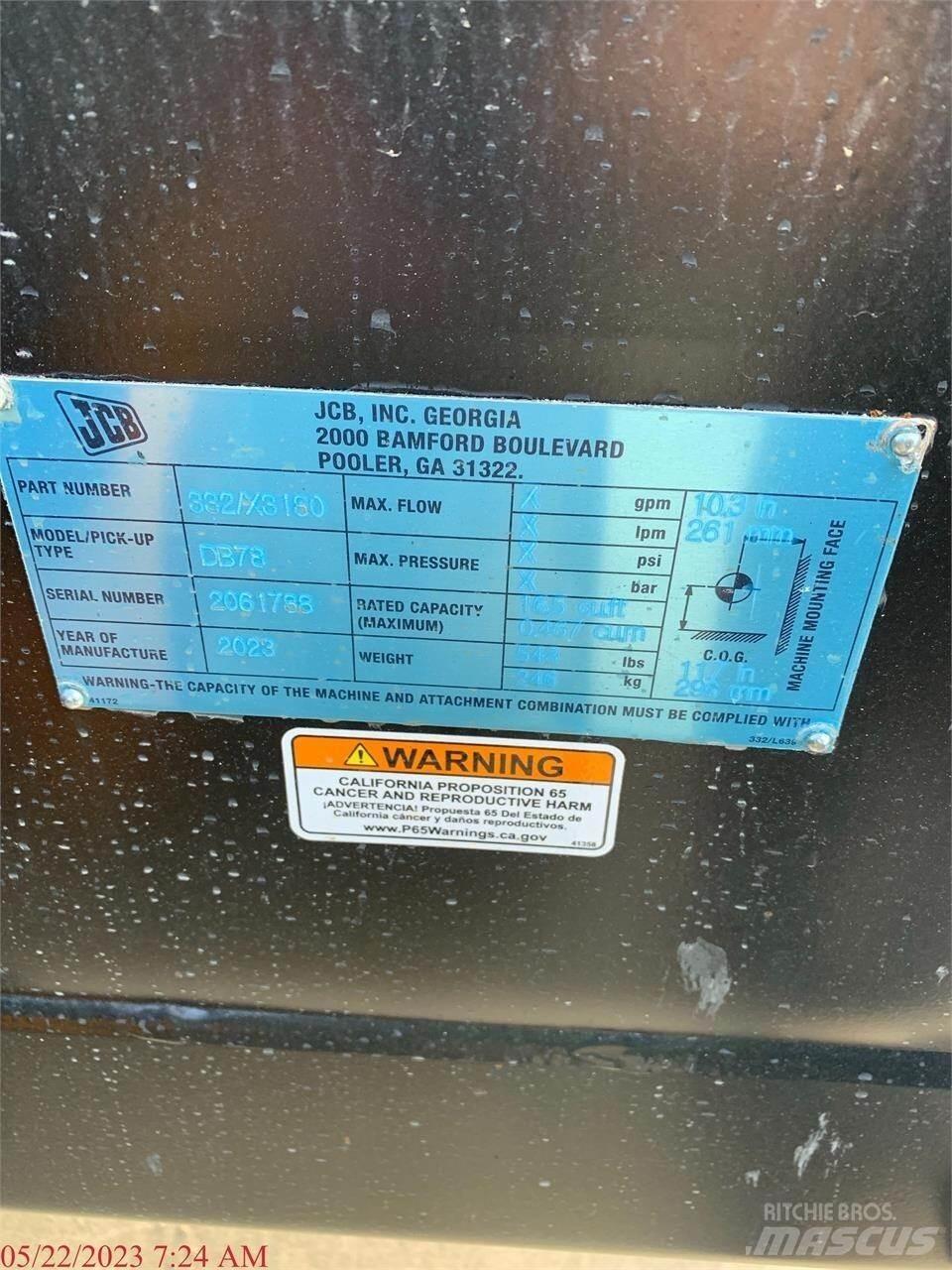 JCB 270 滑移轉向裝載機