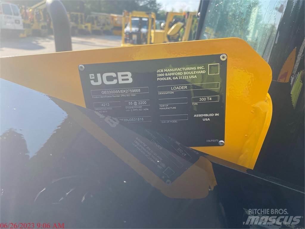 JCB 300 滑移轉向裝載機
