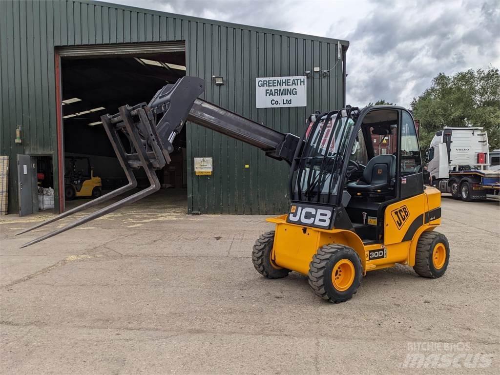 JCB 30D 伸縮臂操作車