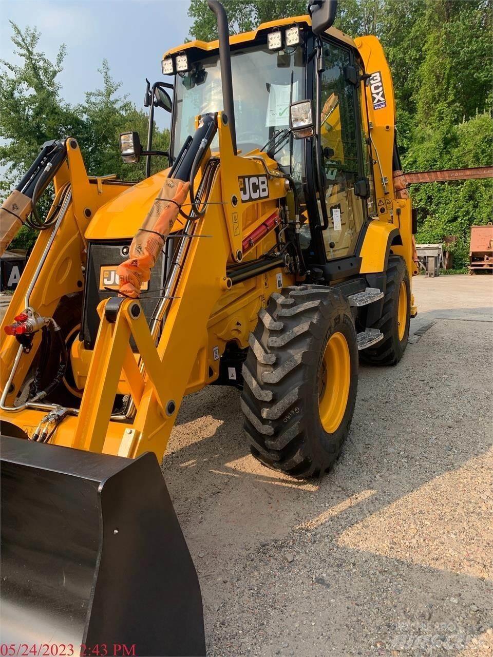 JCB 3CX 反鏟裝載機