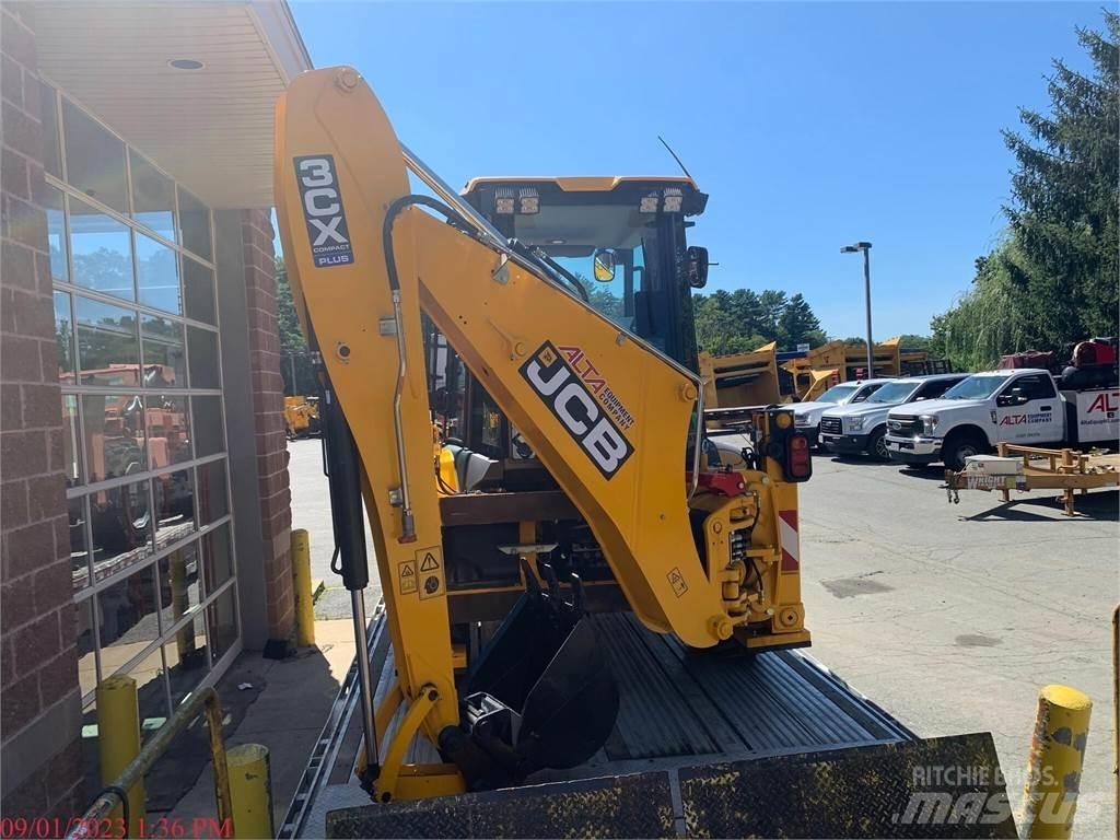 JCB 3CX 反鏟裝載機