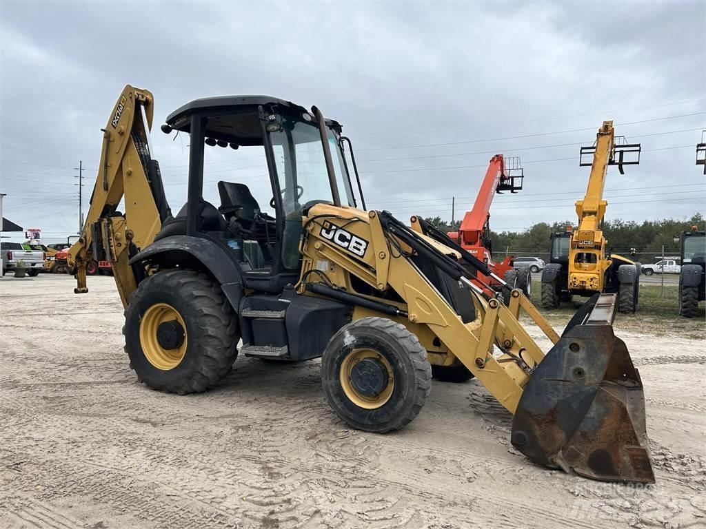 JCB 3CX 反鏟裝載機