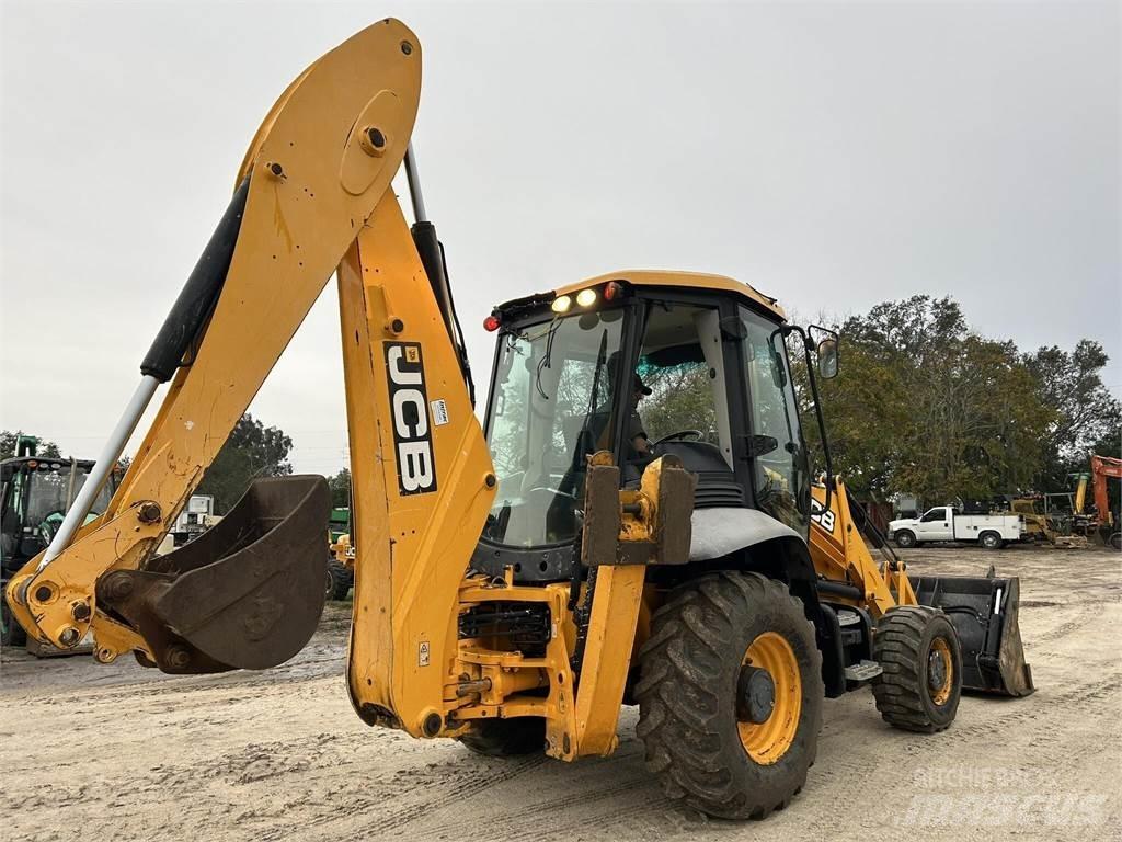 JCB 3CX 反鏟裝載機