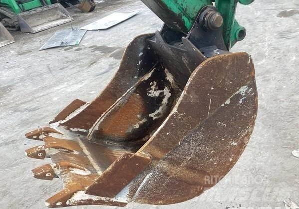 JCB 3CX 反鏟裝載機
