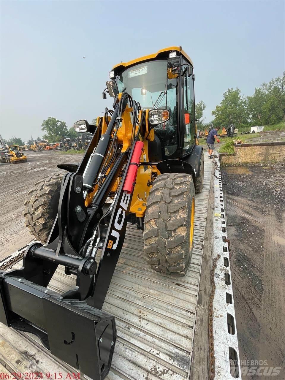 JCB 407 輪胎式裝載機