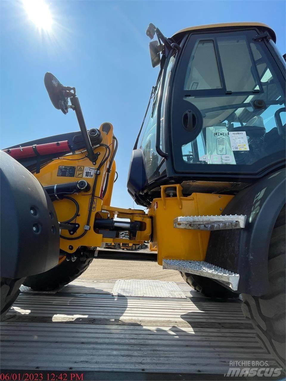 JCB 409 輪胎式裝載機