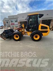 JCB 409 輪胎式裝載機