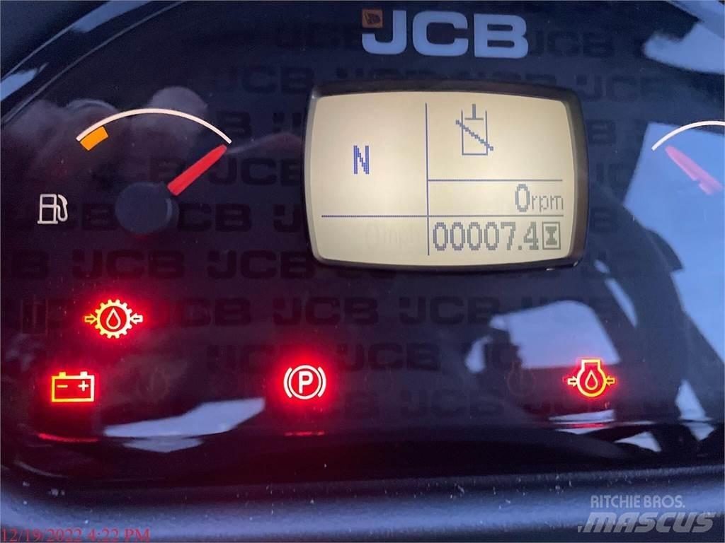 JCB 409 輪胎式裝載機