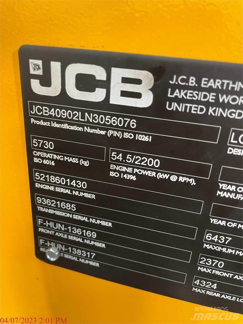 JCB 409 輪胎式裝載機
