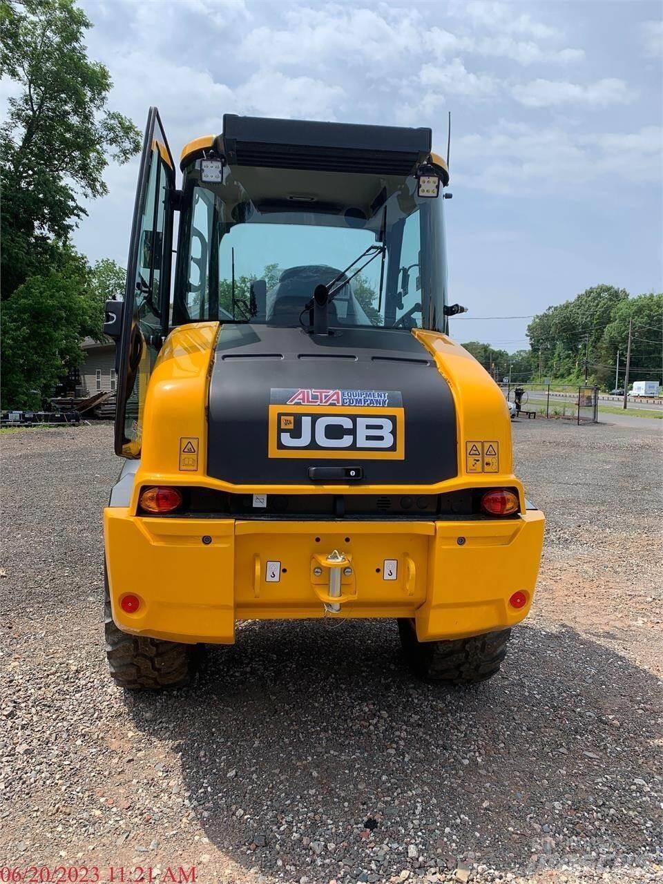 JCB 409 輪胎式裝載機