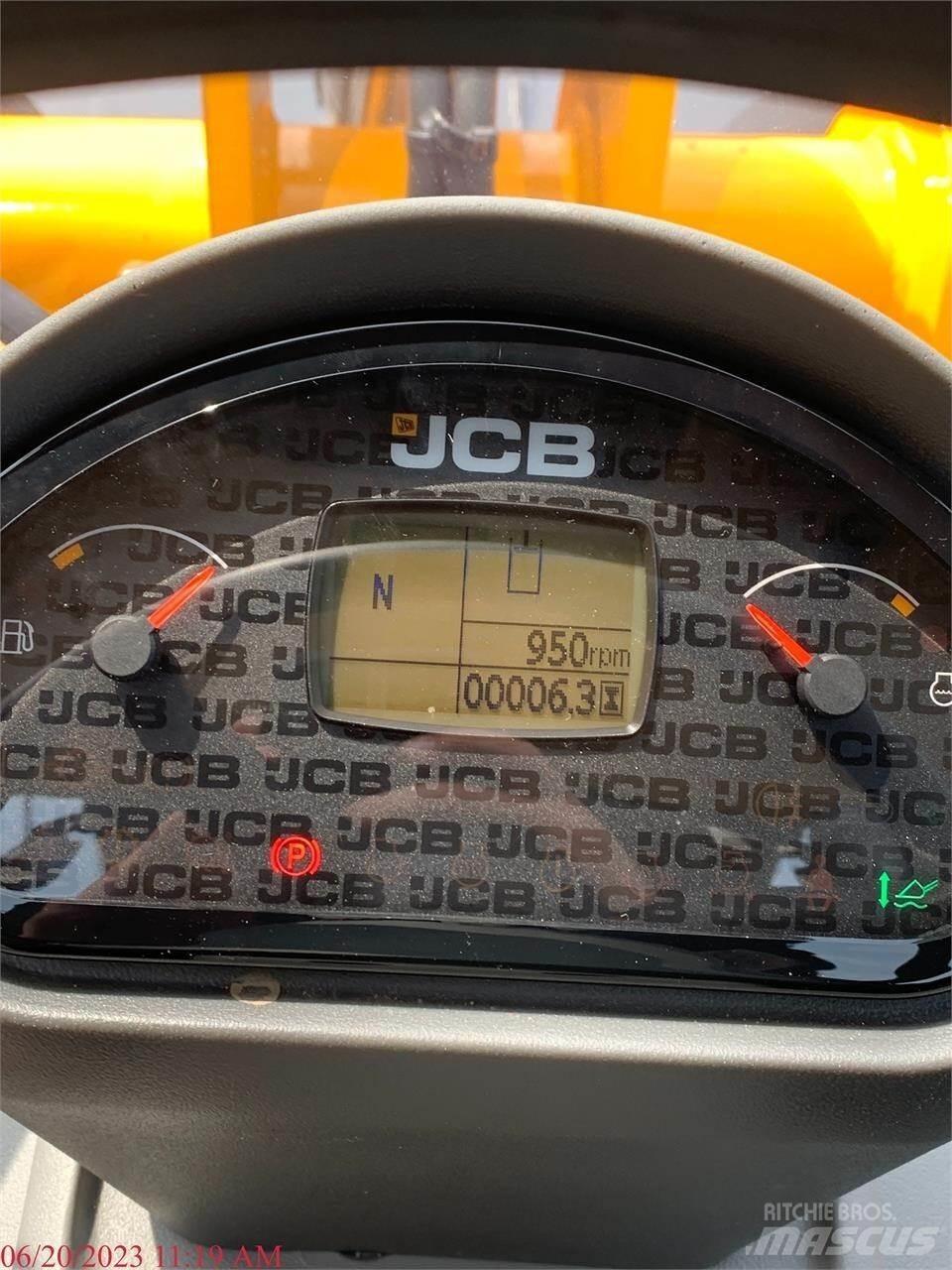 JCB 409 輪胎式裝載機