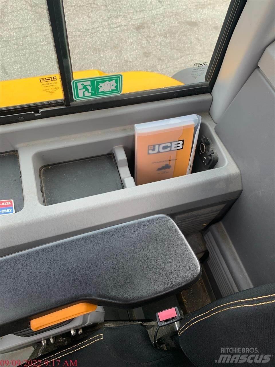 JCB 427HT 輪胎式裝載機