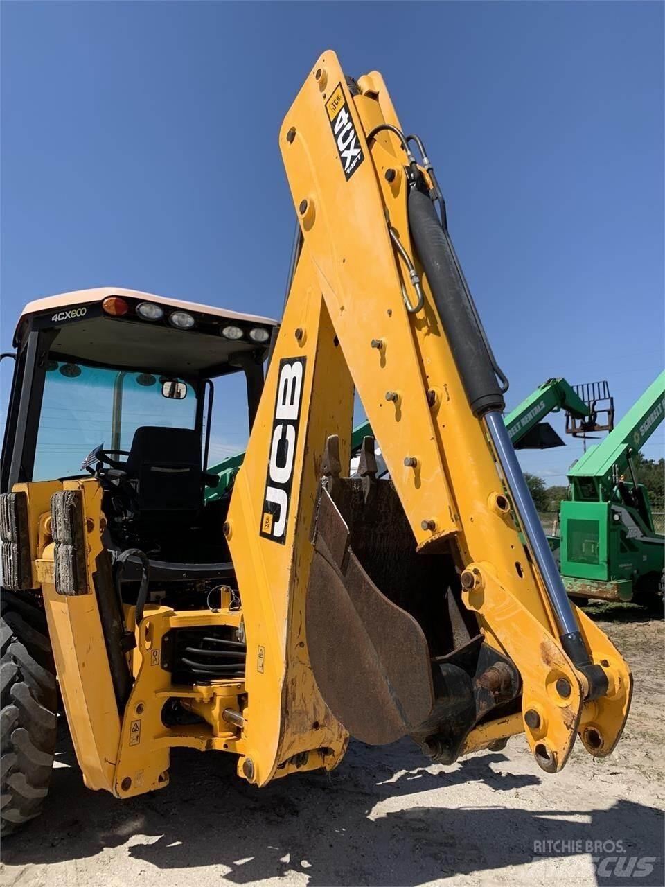 JCB 4CX 反鏟裝載機
