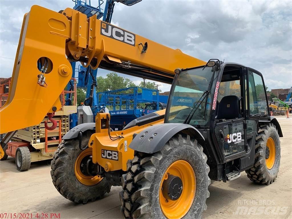 JCB 507-42 伸縮臂操作車